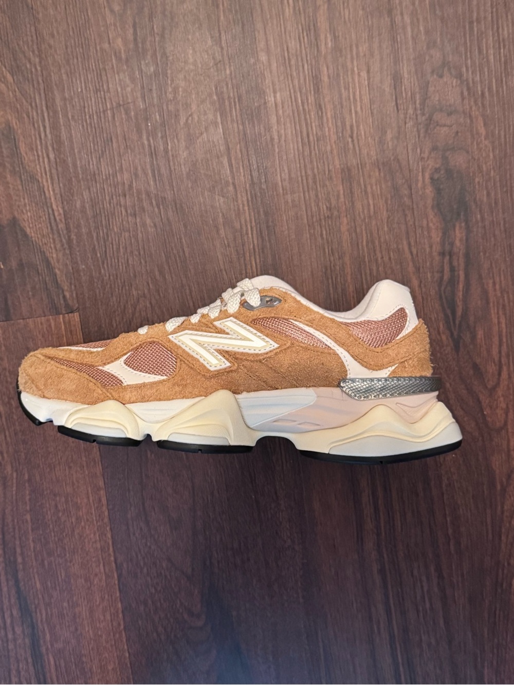 New Balance 9060 Women’s Great Plains Tan & Cream Layered Suede Mesh Sneaker-NEW - Picture 10 of 12